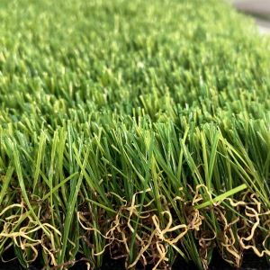 Rumput Tiruan Mengikut Plastik